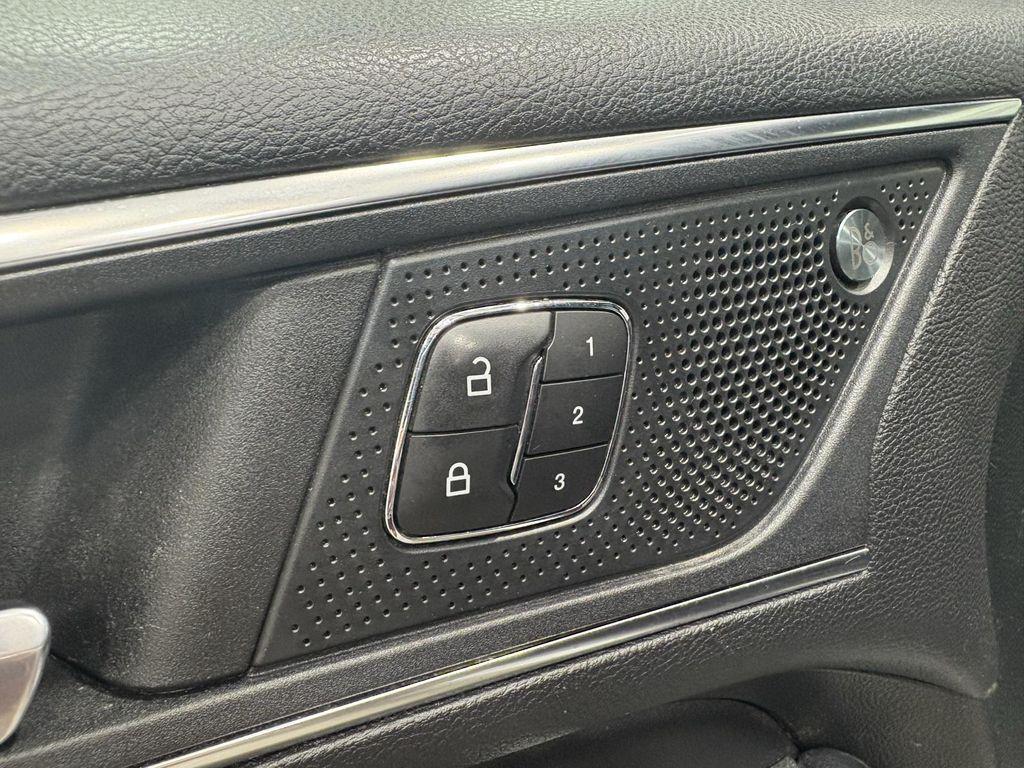 used 2023 Ford Edge car, priced at $32,019