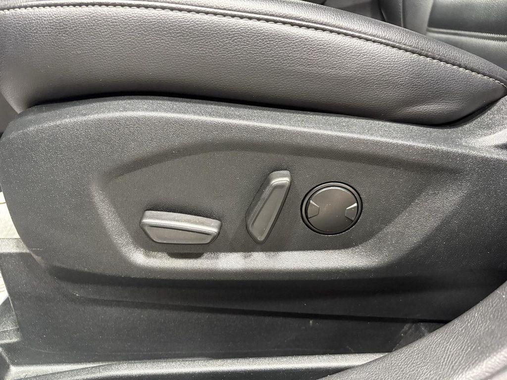 used 2022 Ford Edge car, priced at $23,088