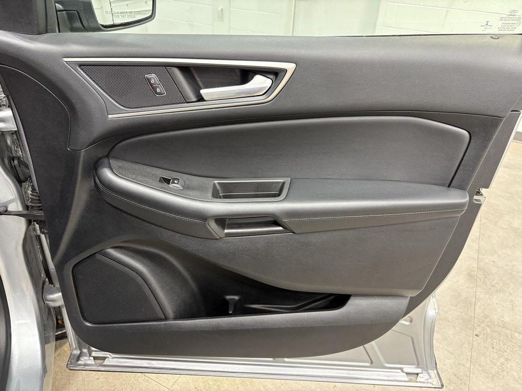 used 2022 Ford Edge car, priced at $23,088