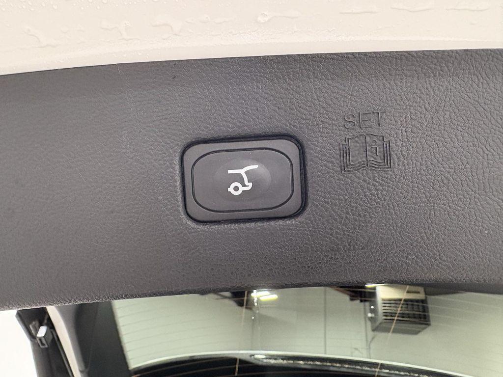 used 2024 Ford Edge car, priced at $35,379