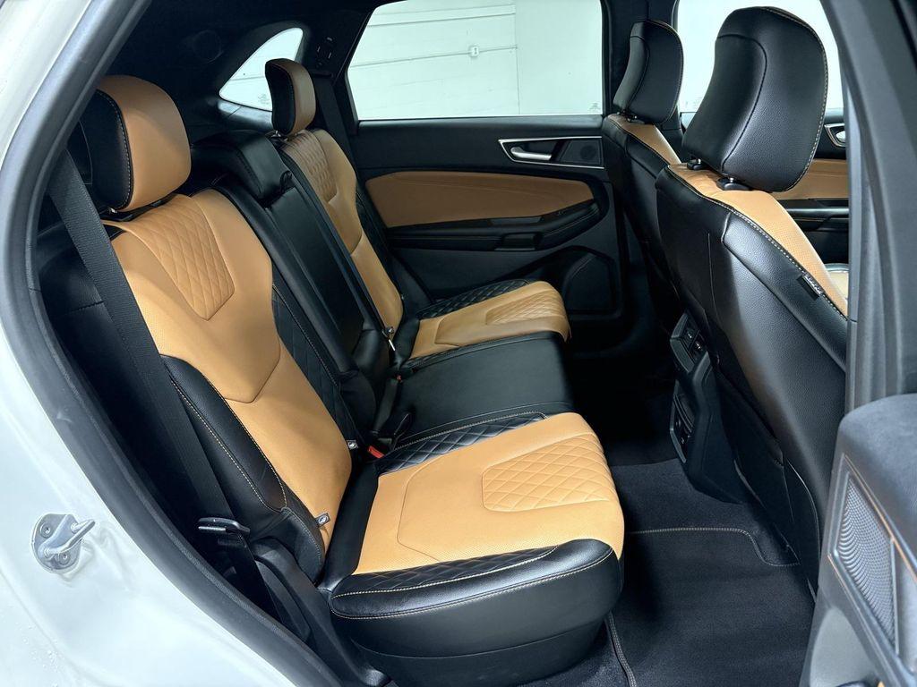 used 2024 Ford Edge car, priced at $35,379