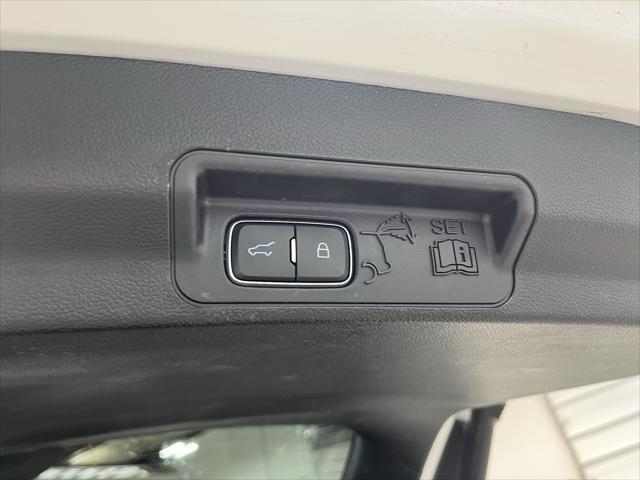 used 2022 Ford Explorer car, priced at $32,289