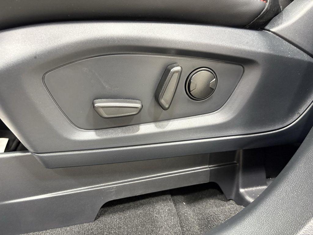 used 2025 Ford Explorer car, priced at $44,916