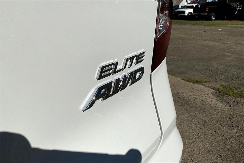 used 2021 Honda Pilot car, priced at $31,896