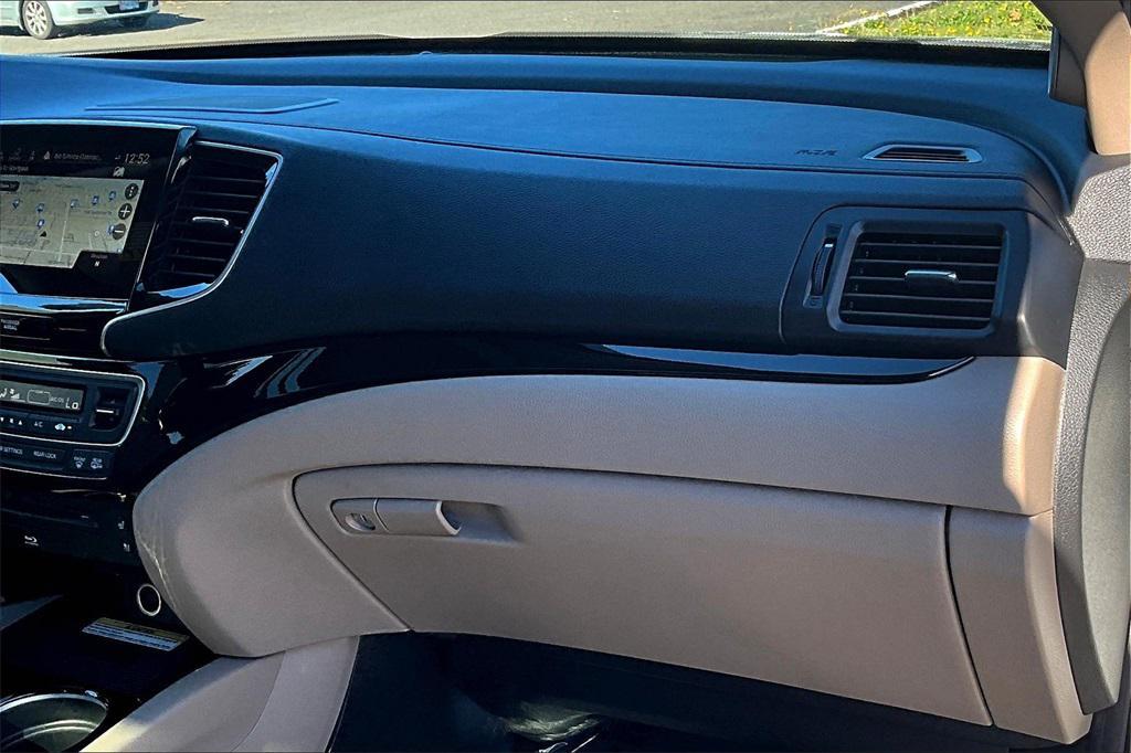 used 2021 Honda Pilot car, priced at $31,896