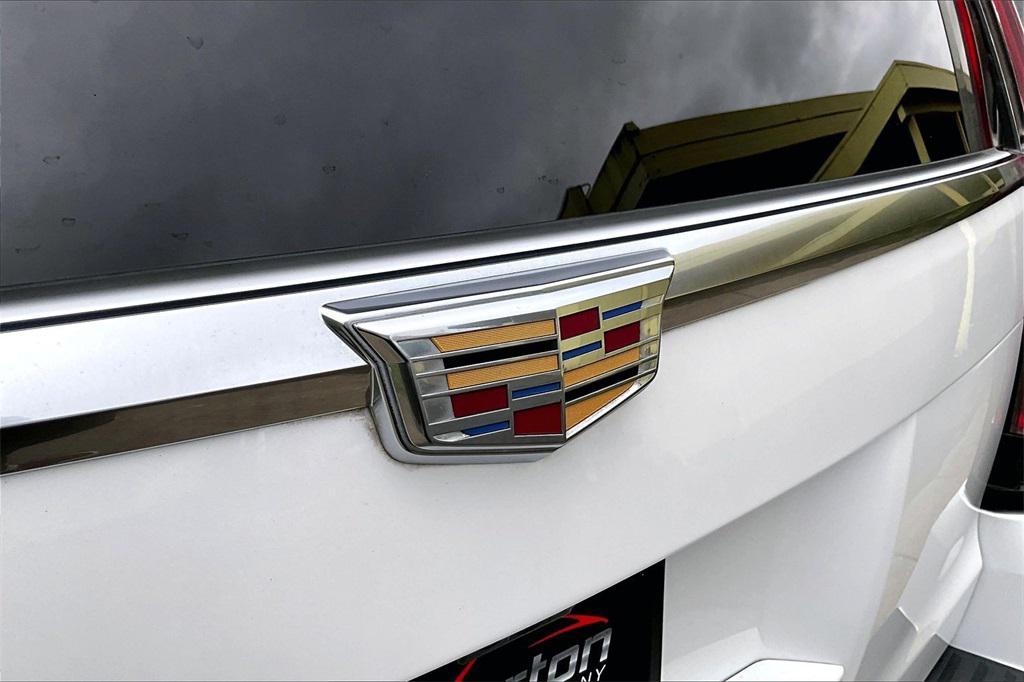 used 2018 Cadillac Escalade ESV car, priced at $35,095