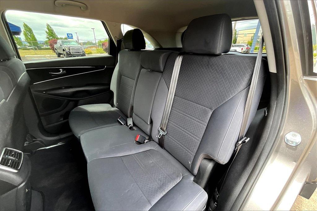 used 2018 Kia Sorento car, priced at $14,084