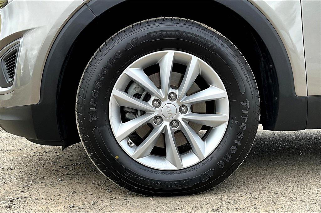 used 2018 Kia Sorento car, priced at $14,084