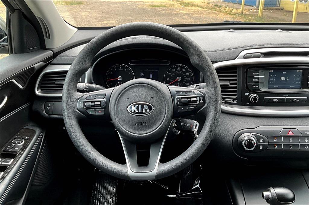 used 2018 Kia Sorento car, priced at $14,084