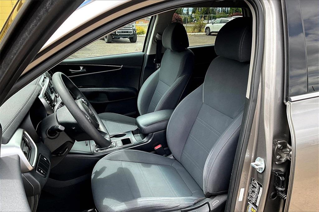 used 2018 Kia Sorento car, priced at $14,084