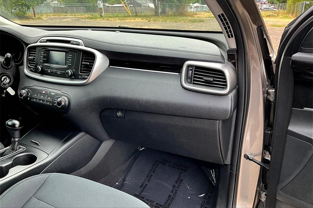 used 2018 Kia Sorento car, priced at $14,084