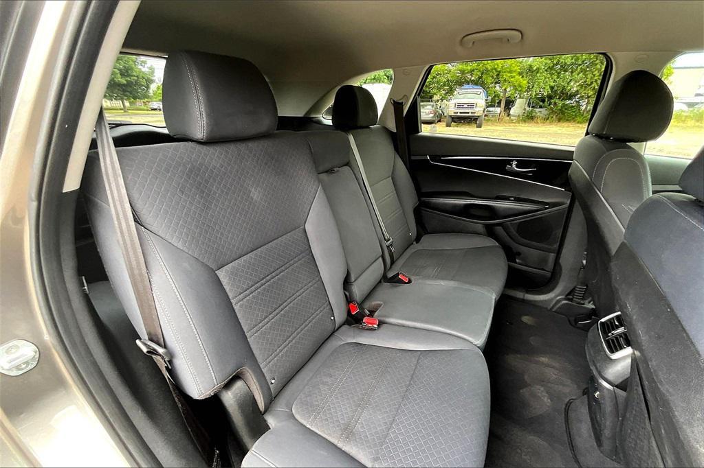 used 2018 Kia Sorento car, priced at $14,084