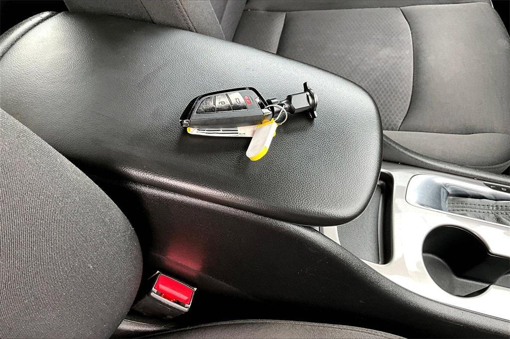 used 2018 Chevrolet Malibu car, priced at $11,925