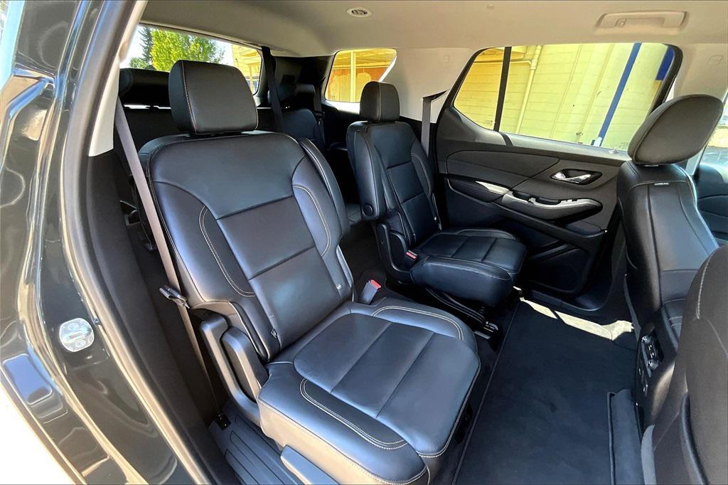 used 2020 Chevrolet Traverse car, priced at $20,224