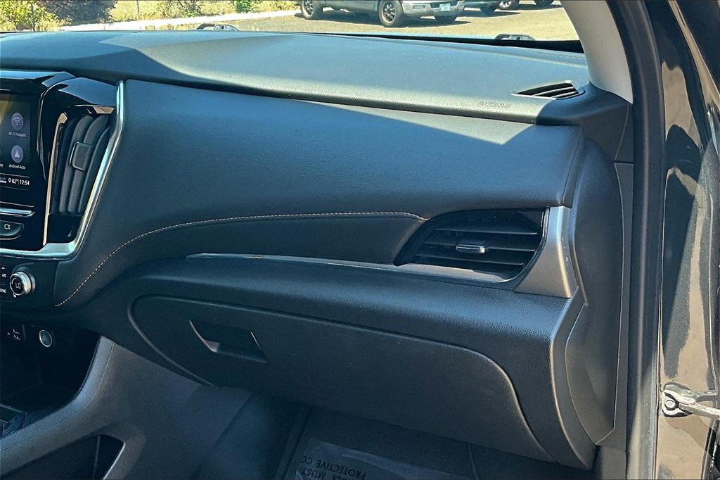 used 2020 Chevrolet Traverse car, priced at $20,224