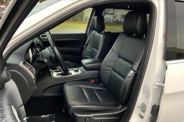 used 2022 Jeep Grand Cherokee car, priced at $25,590