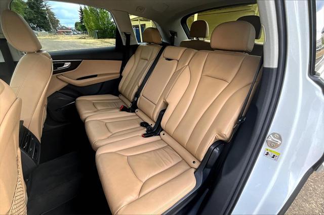 used 2020 Audi Q7 car, priced at $29,500