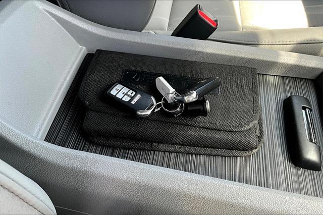 used 2016 Honda Pilot car, priced at $25,453