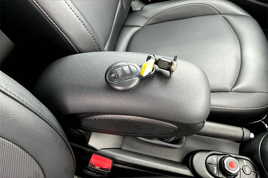 used 2019 MINI Hardtop car, priced at $16,781