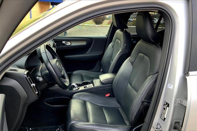 used 2019 Volvo XC40 car, priced at $21,755