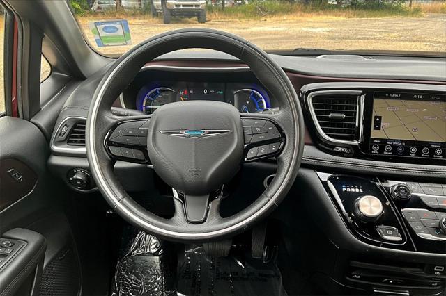 used 2020 Chrysler Pacifica Hybrid car, priced at $31,564