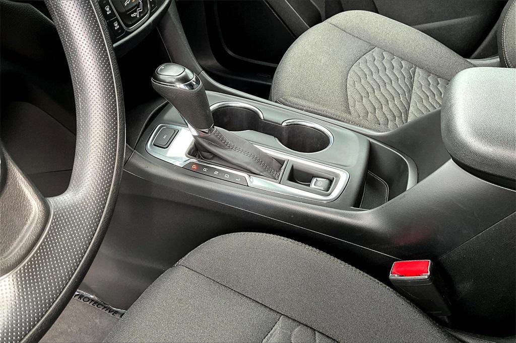 used 2021 Chevrolet Equinox car, priced at $19,546