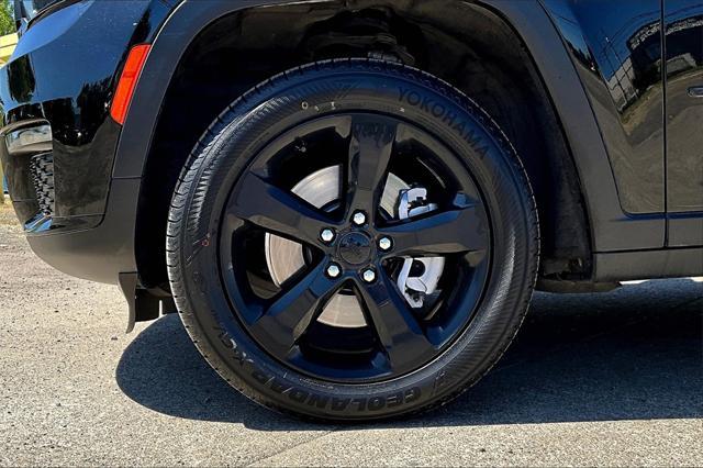 used 2022 Jeep Grand Cherokee L car, priced at $33,522
