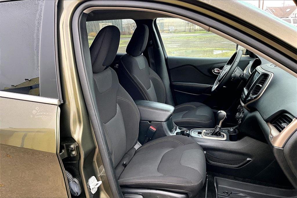 used 2016 Jeep Cherokee car, priced at $8,020