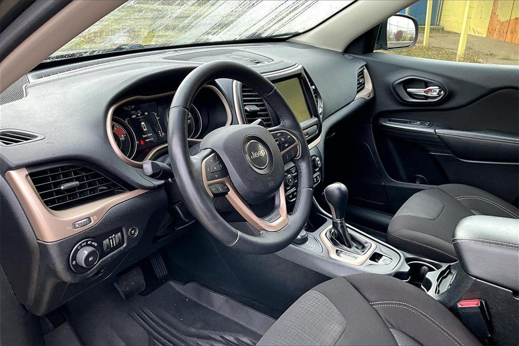 used 2016 Jeep Cherokee car, priced at $8,020