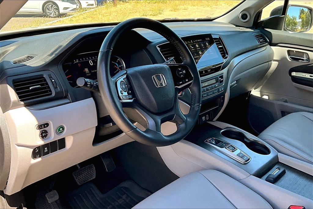 used 2021 Honda Pilot car, priced at $25,929