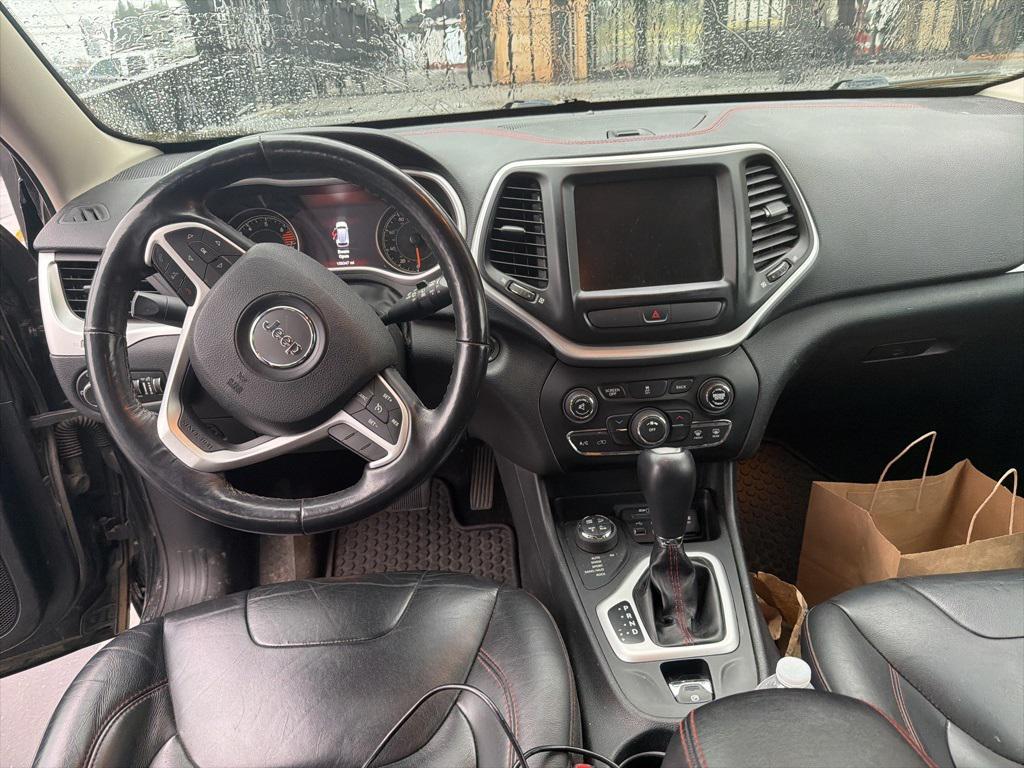 used 2016 Jeep Cherokee car, priced at $9,235