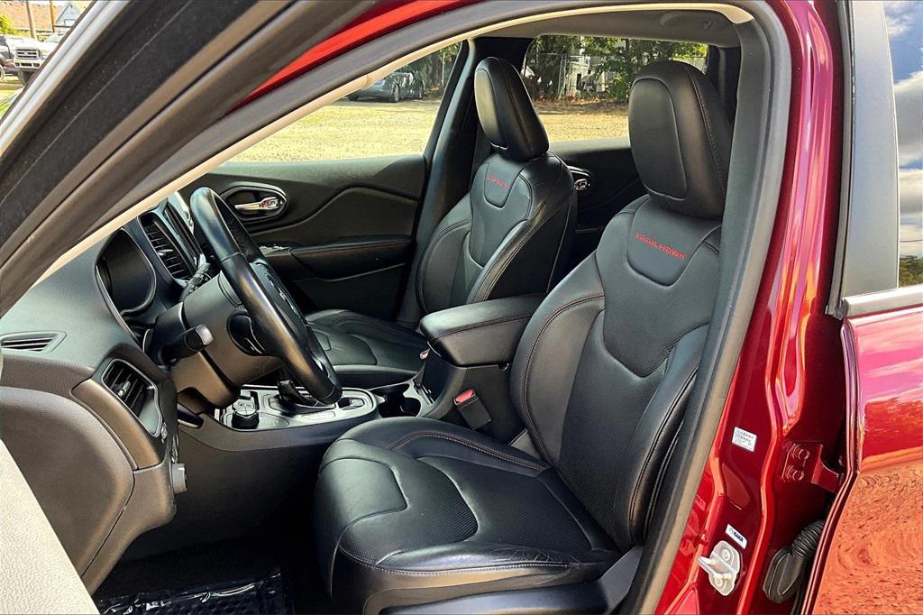 used 2019 Jeep Cherokee car, priced at $19,913