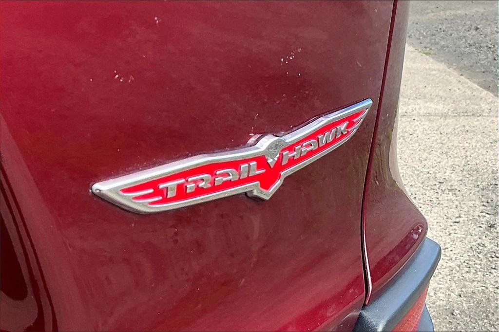 used 2019 Jeep Cherokee car, priced at $19,913