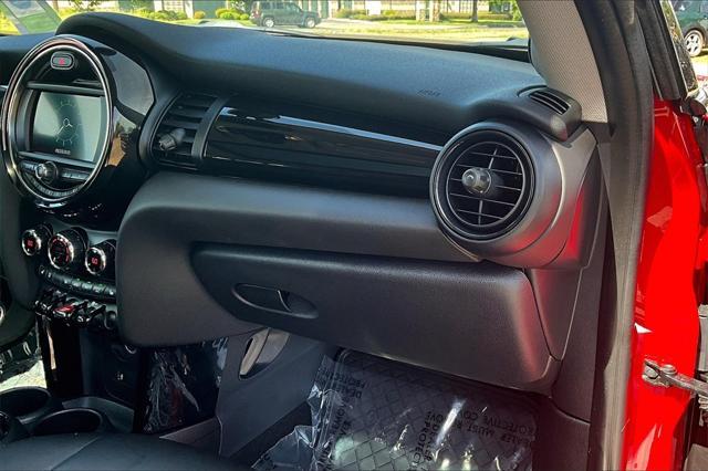 used 2019 MINI Hardtop car, priced at $17,882