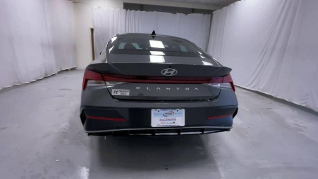 new 2025 Hyundai Elantra car, priced at $26,122