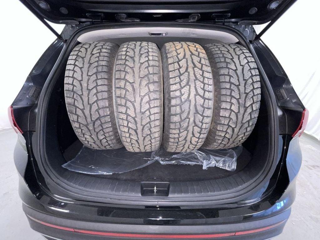 used 2022 Hyundai Santa Fe car, priced at $27,595