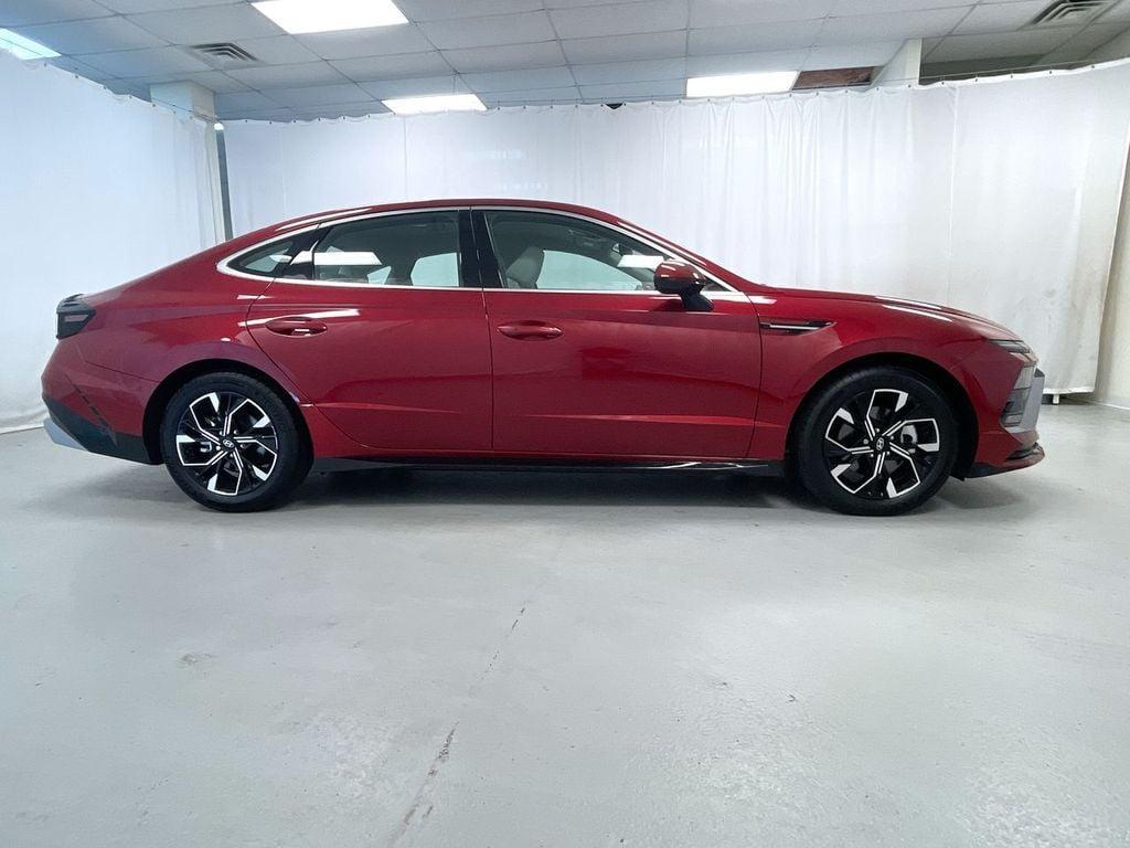 used 2025 Hyundai Sonata car, priced at $26,995