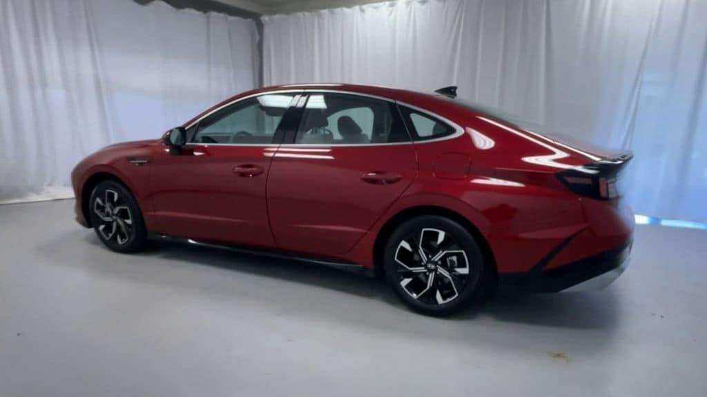 used 2025 Hyundai Sonata car, priced at $26,995