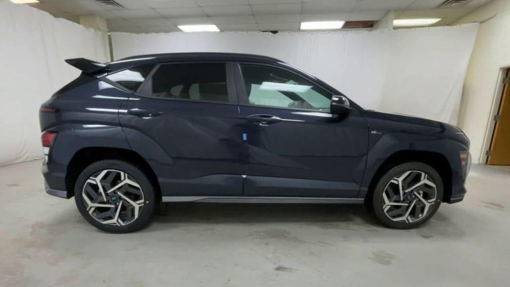 new 2025 Hyundai Kona car, priced at $29,758