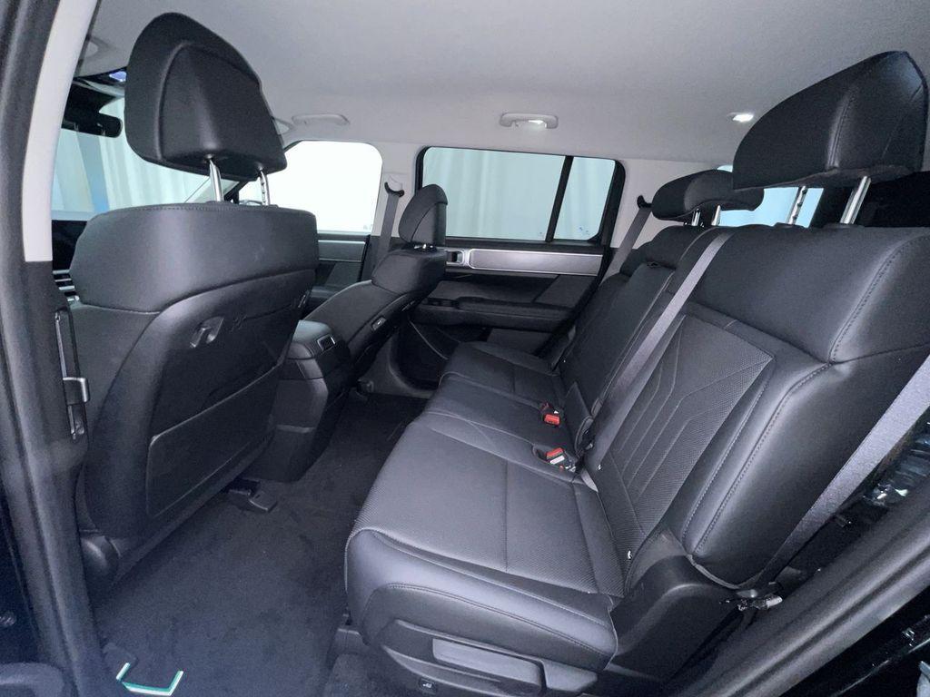 new 2025 Hyundai SANTA FE HEV car, priced at $38,875
