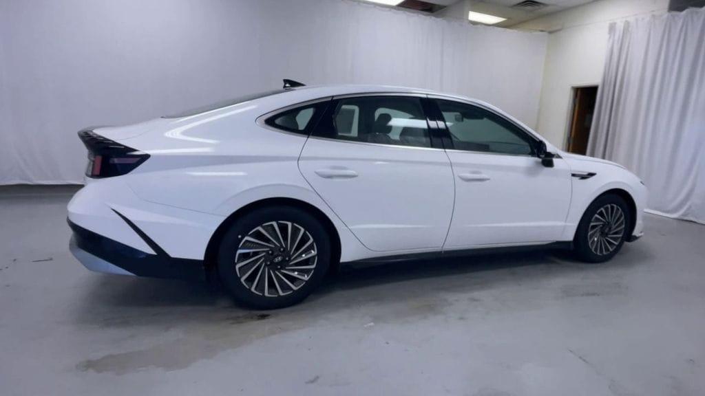 used 2024 Hyundai Sonata Hybrid car, priced at $25,995