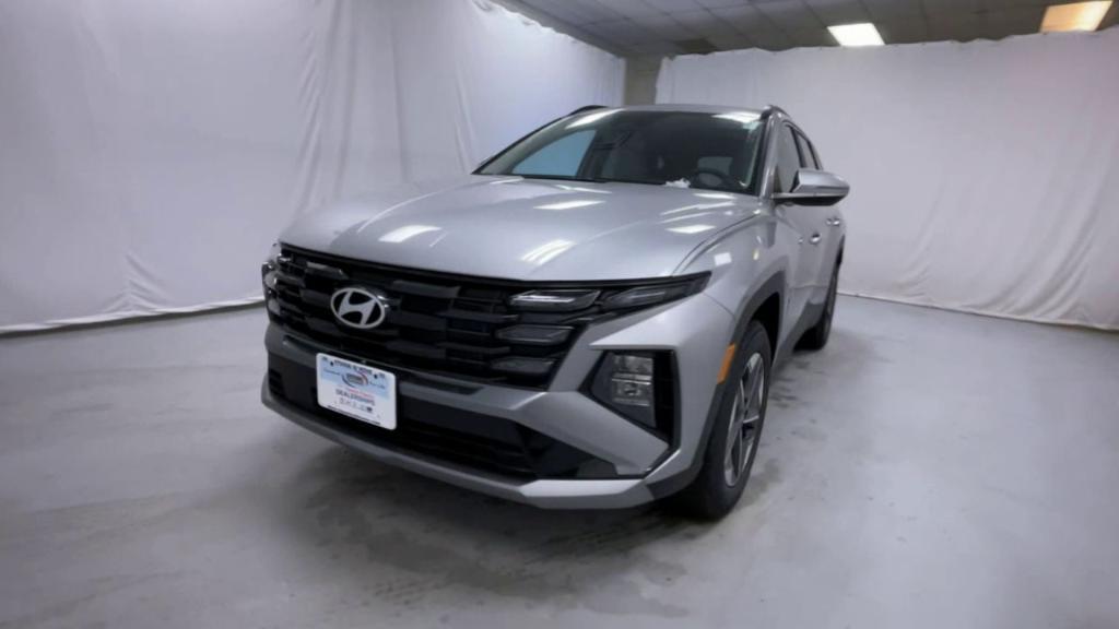 new 2025 Hyundai Tucson car, priced at $34,872