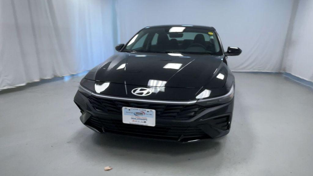 new 2025 Hyundai Elantra car, priced at $21,215
