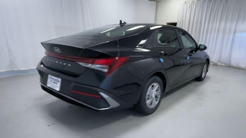 new 2025 Hyundai Elantra car, priced at $21,215