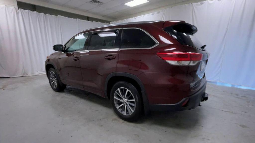 used 2018 Toyota Highlander car, priced at $27,995