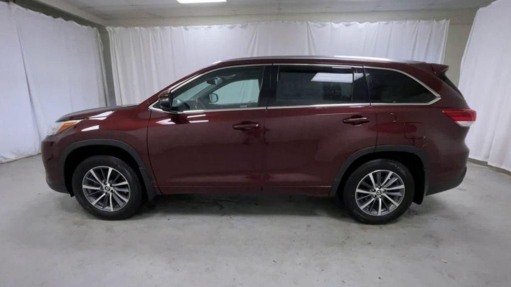 used 2018 Toyota Highlander car, priced at $27,995
