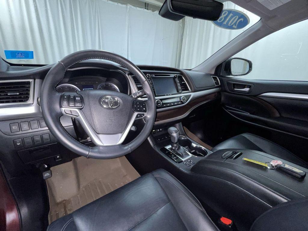 used 2018 Toyota Highlander car, priced at $27,995