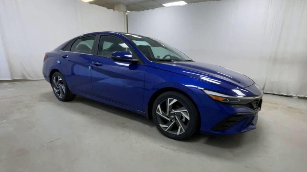 new 2025 Hyundai Elantra car, priced at $25,879