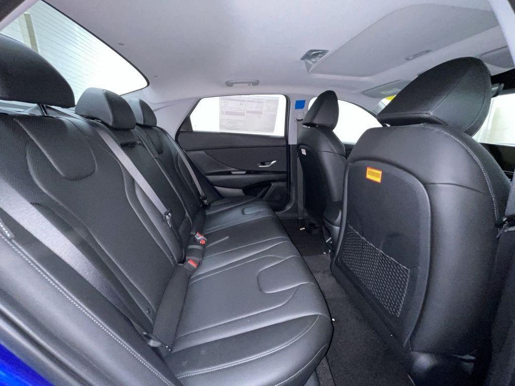 new 2025 Hyundai Elantra car, priced at $25,879