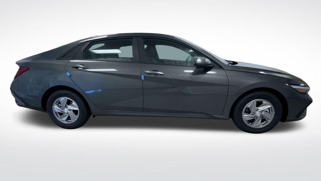 new 2025 Hyundai Elantra car, priced at $21,290